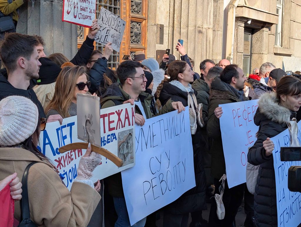Foto: Prvi KuB protest ispred Ministarstva kulture